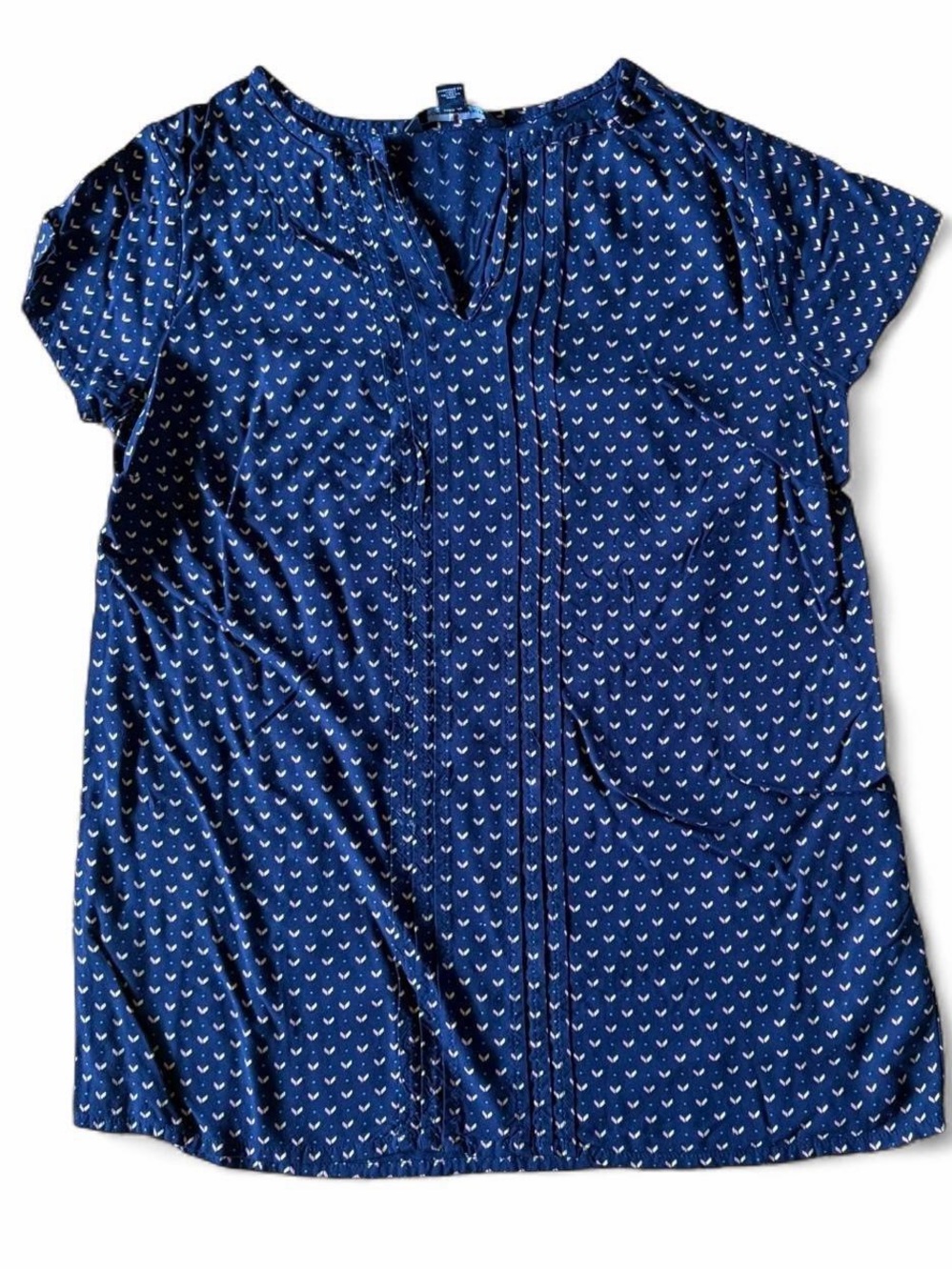 Tommy Hilfiger navy blue blouse with white anchors. Size S